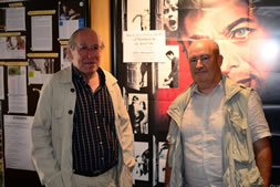 Philippe Parrain, de l'association Cinélégende et le commandant Alain Bouligand, technicien en chef de la police technique et scientifique d'Angers ©DR