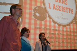Nicolas Haezebrouck, maraîcher bio distributeur en AMAP, Patricia Leray, naturopathe et Isabelle Duduouet Bercegeay, ancienne présidente de l'association végétarienne de France©DR