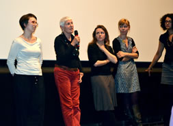 Amélie Garnier, sage femme hospitalière, Jacqueline Lavillonière, sage femme libérale et protagoniste du film, Céline Darmayan, réalisatrice du film, Marion Sicard, sage femme hospitalière et Audrey Proud'hon, présidente de l'association Apala©DR