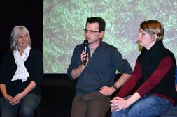 Agnès ANGERAND, maman d'enfants non scolarisés, Frédéric TIJOU, directeur de l'école FREINET de Saint Lambert du Lattay et Catherine HARDY,
formatrice à l'éducation biocentrique.©DR